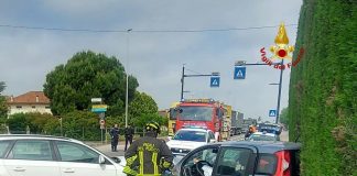 Marsiletti, frontale tra due auto sulla Goitese: tre feriti, grave 51enne elitrasportata a Brescia