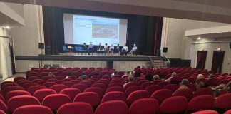 Ostiglia, assemblea sul turbogas semideserta. Opposizione e comitato: “Poco pubblicizzata e con scarso preavviso”