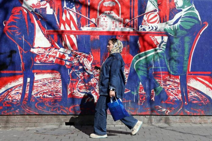 iran_murales_afp