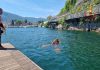 Si tuffa nel lago di Como e non riemerge, morto 15enne