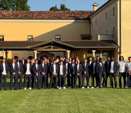 Piccoli: “Mantova, sana follia per puntare in alto”.Gobbi regala casco di Rossi a Modesto