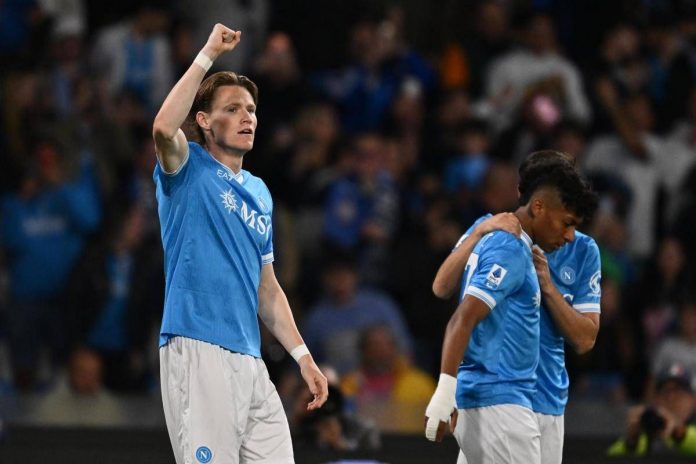mctominay_napoli_ipa_fg-1