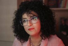 Narges Mohammadi dimessa, lo staff medico: “Servono cure e riposo, carcere sarebbe condanna a morte”