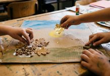 Marcaria, ricordi che diventano arte nella mostra degli alunni di Gabbiana