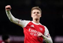 Arsenal vince Premier League dopo 22 anni, Manchester City pari con Bournemouth