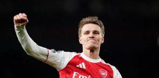 Arsenal vince Premier League dopo 22 anni, Manchester City pari con Bournemouth
