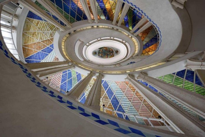 palazzo_corrodi_cassa_geometri_scala_elicoidale_comm