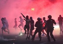 Francia, scontri dopo la vittoria del Psg in Champions: oltre 280 arresti a Parigi
