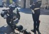 Monopattini “truccati” e sprovvisti di targa, conducenti senza casco: raffica di multe a Mantova