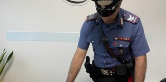 Porto Mantovano, furto con la “tecnica della monetina”: 24enne arrestato dopo inseguimento a piedi