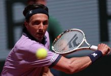 Roland Garros, furia Rinderknech con Berrettini: distrugge la racchetta
