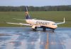 Passeggero ubriaco su un volo Ryanair, l’aereo è costretto a un atterraggio di emergenza