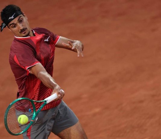 Roland Garros, Sonego vince e avversario litiga con arbitro: “Ti devi scusare”