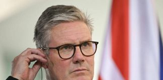 Gb, Daily Mail: “Starmer si dimetterà da primo ministro”