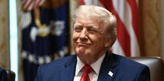Trump vuole il suo volto stampato sulla banconota da 250 dollari