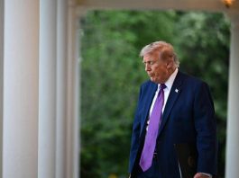 Trump, il sondaggio è un disastro: presidente bocciato su guerra, economia e immigrazione