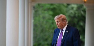 Trump, il sondaggio è un disastro: presidente bocciato su guerra, economia e immigrazione