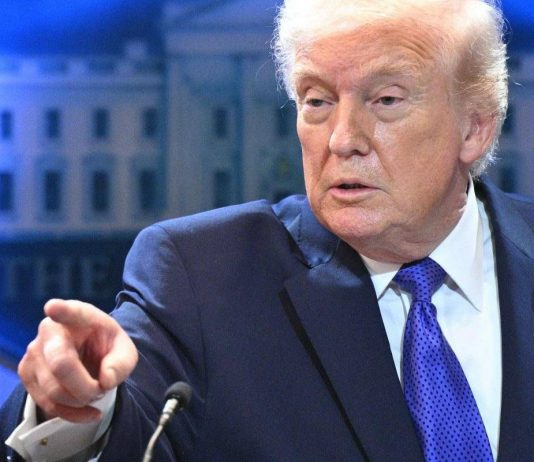 Usa-Iran, attacco americano contro barche e siti di missili. Trump: “Uranio sarà distrutto”
