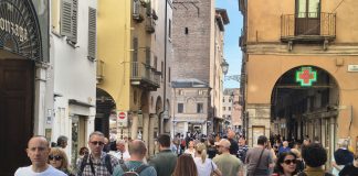 Mantova, a luglio 242mila turisti in centro. Confcommercio: “Il caldo ha frenato i flussi”