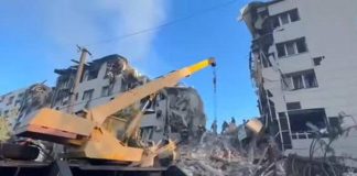 Putin prepara la risposta dopo il raid su Starobelsk: 16 morti, tra cui 4 bambini. Kiev colpisce in profondità la Russia
