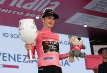 Giro d’Italia, Vingegaard vince anche la 16esima tappa e resta maglia rosa