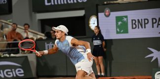 Arnaldi in semifinale con Cobolli a Parigi, Berrettini costretto al ritiro