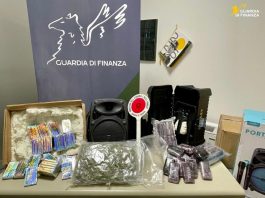 Droga dalla Spagna tra cassa acustica e attrezzi, sequestro per 6 kg a Genova