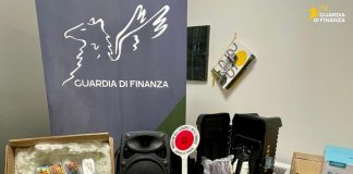 Droga dalla Spagna tra cassa acustica e attrezzi, sequestro per 6 kg a Genova