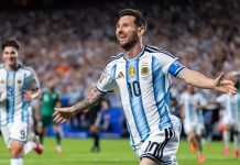 Messi show e l’Argentina vince al debutto, tripletta da record all’Algeria