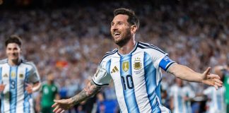 Messi show e l’Argentina vince al debutto, tripletta da record all’Algeria