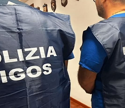 Materiale jihadista e manuali per fabbricare armi, arrestato 16enne