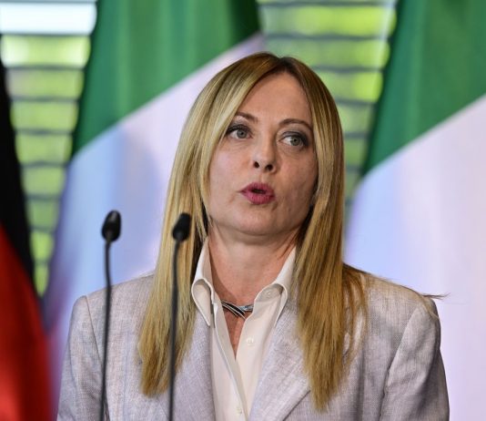 Difesa, Meloni “L’Europa deve assumersi le proprie responsabilità”