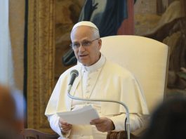 Papa “Guerra mai benedetta da Dio, risolvere conflitti da umani e non da bestie”