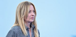 Scuola, Meloni “Barriere linguistiche vanno rimosse per favorire opportunità”