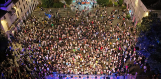 Musica, spettacoli e visite alla Torre: successo a Canneto per la Notte Bianca
