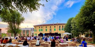 Corte Maddalena in festa tra teatro, arte e convivialità