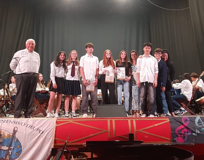 FOTO VINCITORI E MUSICISTI OSPITI