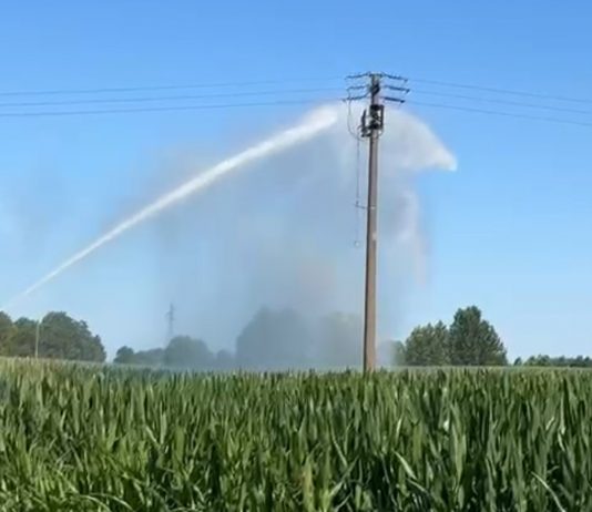 E‑Distribuzione richiama gli agricoltori: irrigazione sicura per evitare blackout