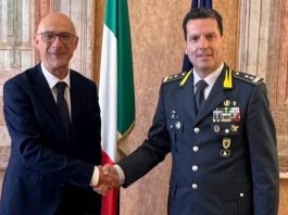 Mantova, incontro tra prefetto Bolognesi e comandante regionale Guardia di Finanza Compagnone