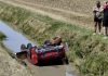 Sustinente, auto della Mille Miglia finisce nel fossato: due giovani in ospedale