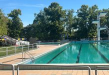 Mantova, furto alla piscina Dugoni: rubati uno zaino e dei vestiti dallo spogliatoio femminile