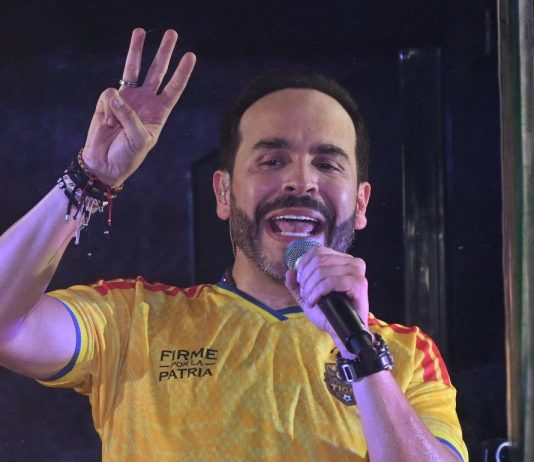 La Colombia vira a destra, filotrumpiano Abelardo de la Espriella vince di misura le presidenziali