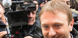 Garlasco, Alberto Stasi e il primo giorno fuori dal carcere: cosa può fare