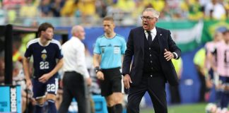 Brasile-Scozia, gol annullato a Vinicius e proteste di Ancelotti