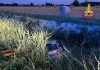 Auto finisce nel canale a San Benedetto Po, conducente sotto shock