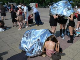 Caldo estremo si sposta, temperature giù da mercoledì. Record bollente in Germania e Polonia