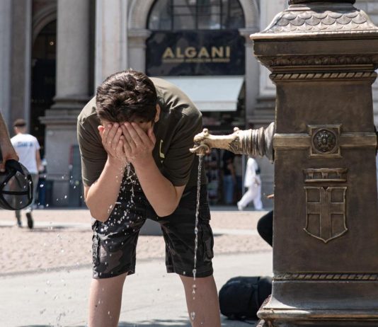 Continua l’ascesa dell’afa, oggi bollino rosso per caldo in 17 città