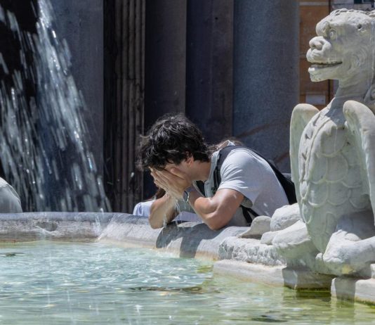 Nessuna tregua dal caldo record, oggi allerta massima in 18 città
