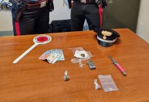 Canneto, in auto con droga e coltello a serramanico: denunciato 19enne