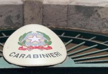 Sesso in pieno centro a Gazoldo degli Ippoliti, testimoni mandano video a carabinieri: coppia denunciata